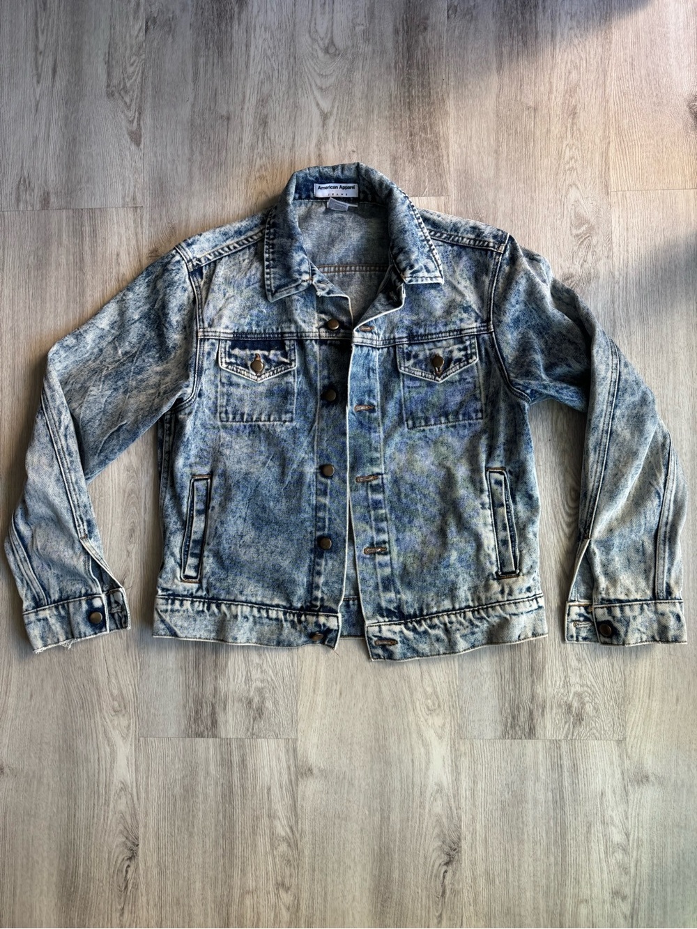 American Apparel Acid Wash Blue Denim Unisex 80’s Retro Style Jean Jacket Medium
